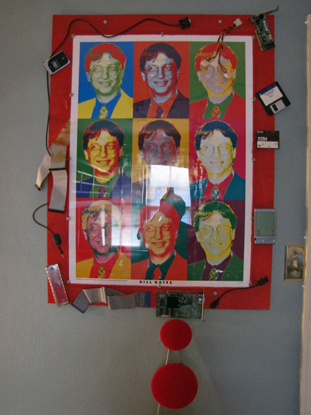 Bill Gates assemblage - Antion Geek Room